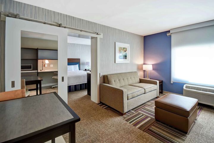 Room 25 of 40