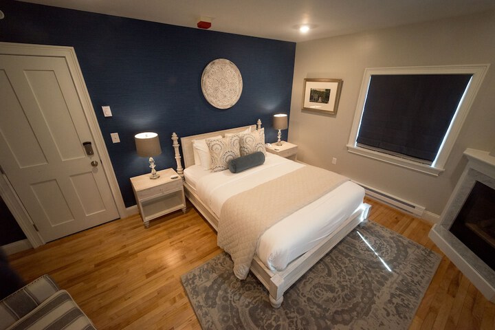 Room 44 of 62