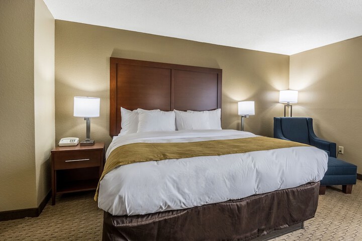 Room 21 of 39