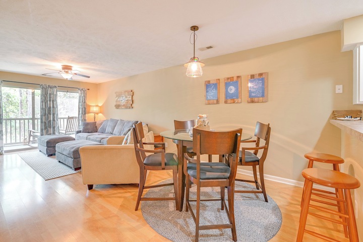 Pawleys Island Vacation Rental on Golf Course!