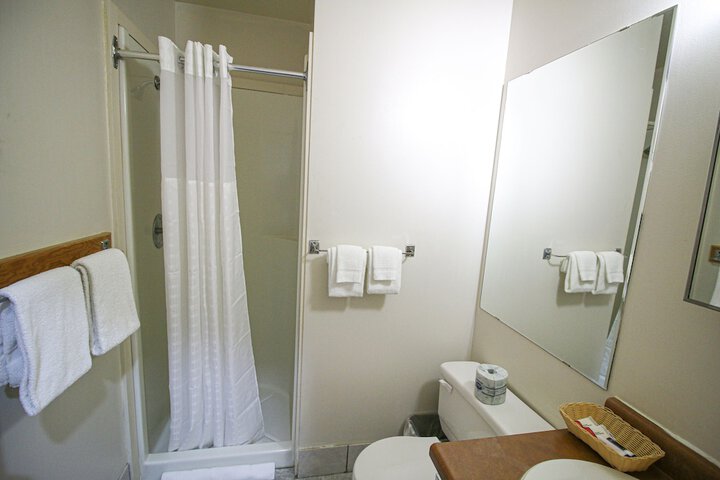 Room 27 of 45