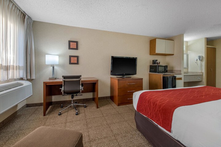 Room 11 of 40
