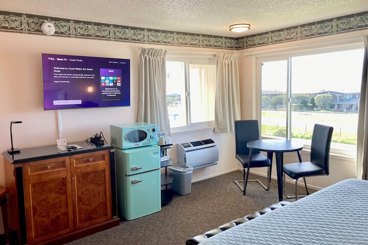 Coast Riders Inn