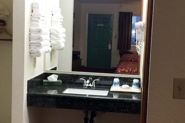 Room 35 of 42