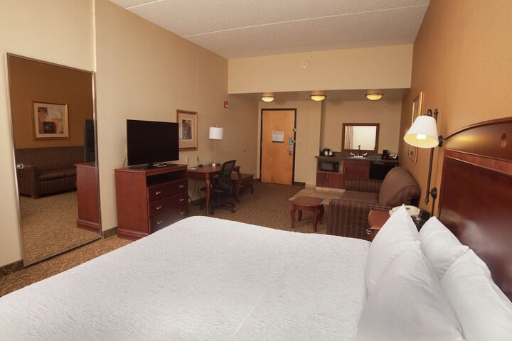 Room 33 of 54