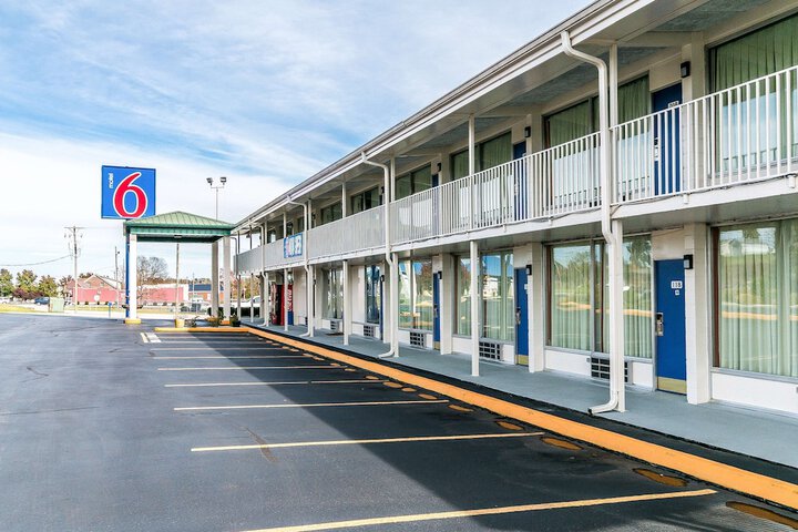 Motel 6 Somerset KY