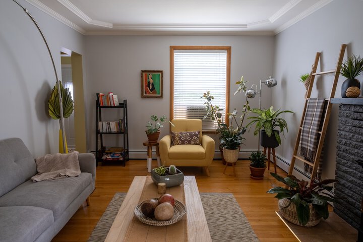 Room 12 of 25