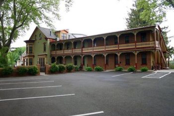 Main Street Inn