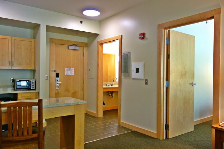 Room 15 of 36