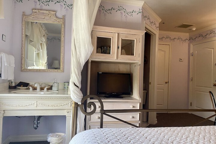 Room 62 of 112