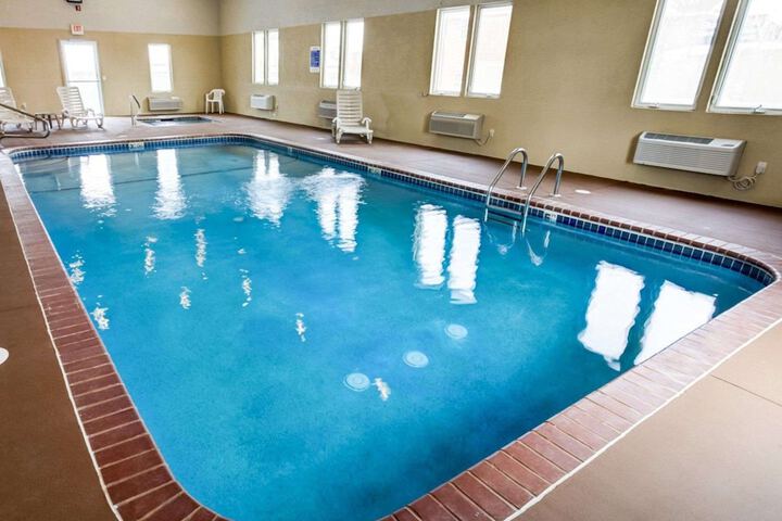 Pool 4 of 28