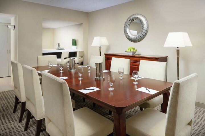 Room 14 of 37
