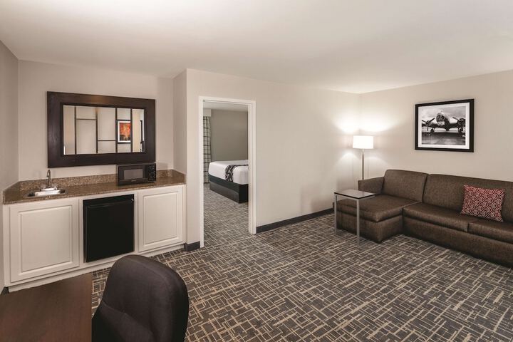 Room 37 of 62