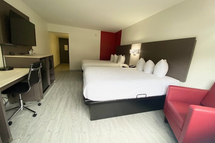 Room 12 of 41