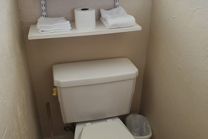 Room 143 of 219