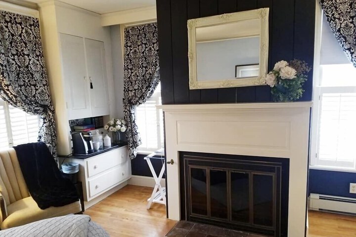 Room 47 of 72