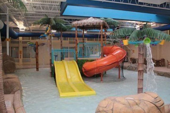 Quality Inn & Suites Palm Island Indoor Waterpark