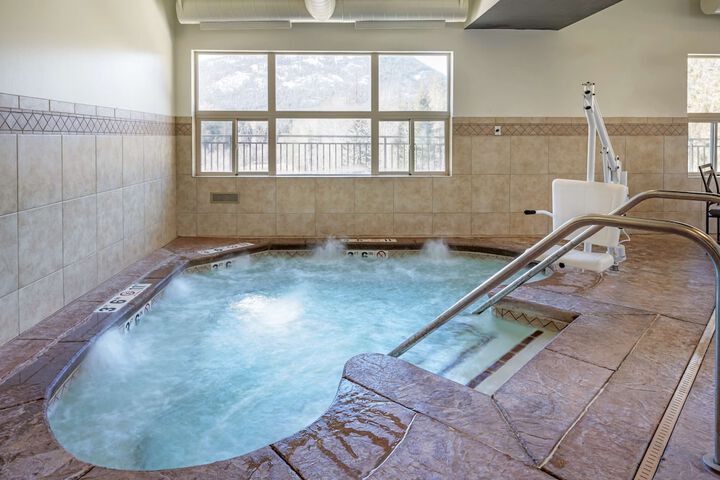 Best Western Plus Ponderay Mountain Lodge
