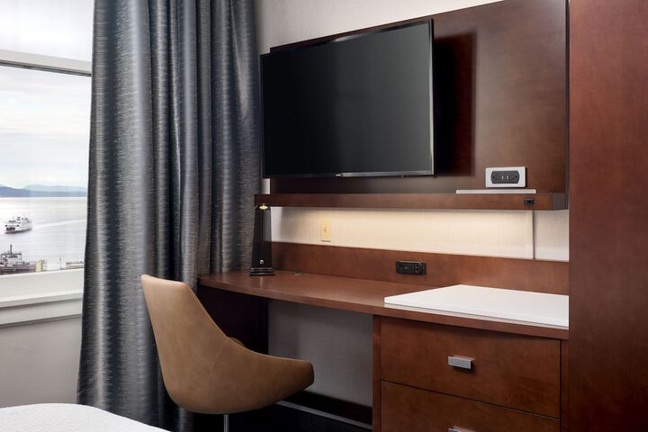 Room 28 of 41