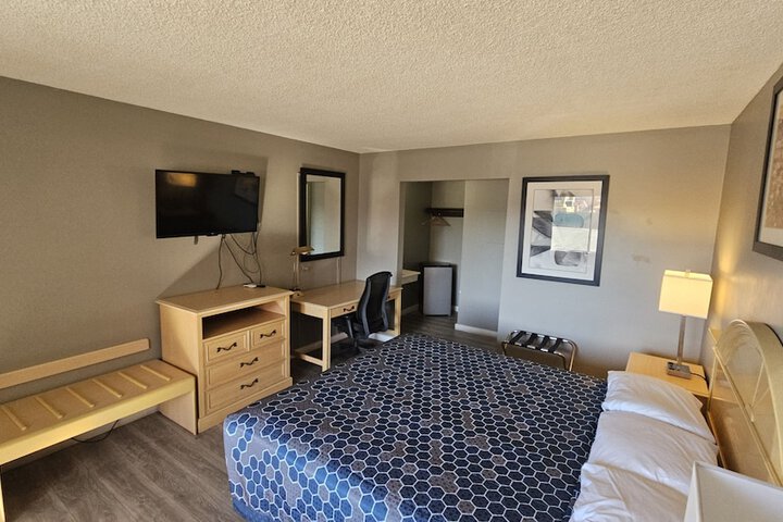 Room 19 of 27