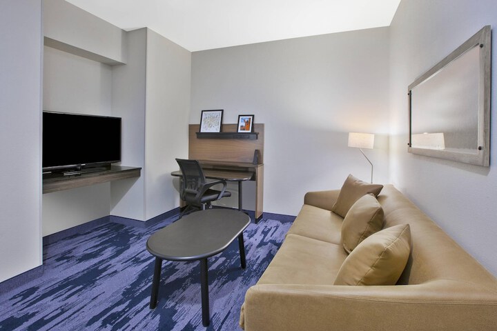 Room 8 of 25