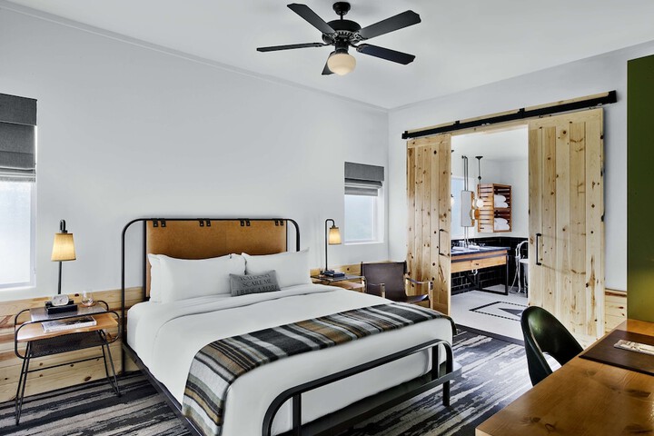 Cavalry Court by Valencia Hotel Collection