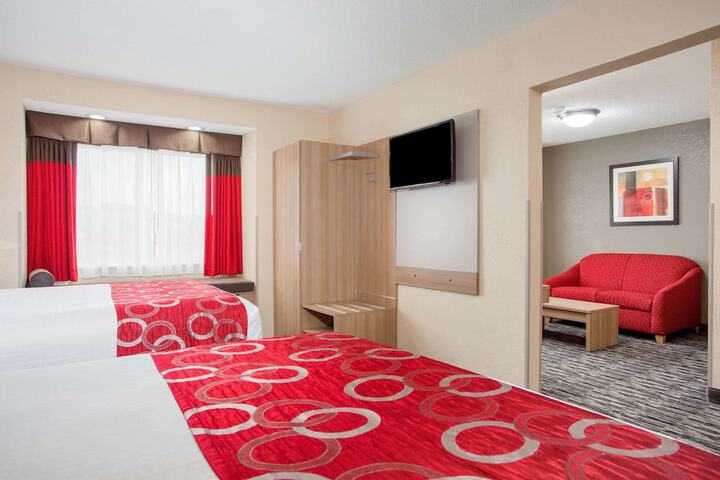 Room 22 of 33