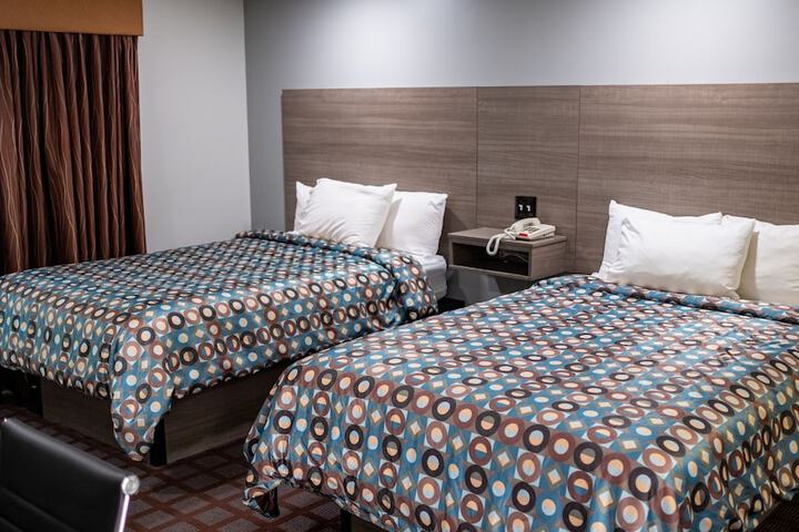 Room 21 of 36