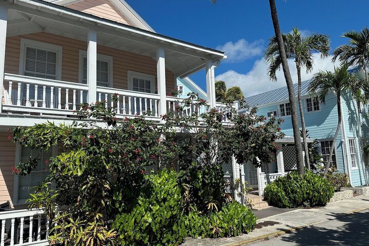 Hotel 2 of 259