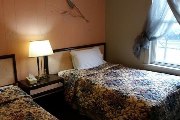 A Voyageurs Guest House