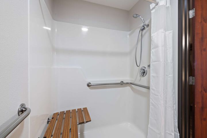 Best Western Lake Oswego / Portland Hotel & Suites