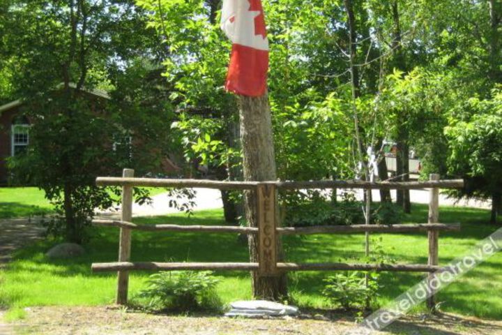 Chickadee Lane Bed & Breakfast