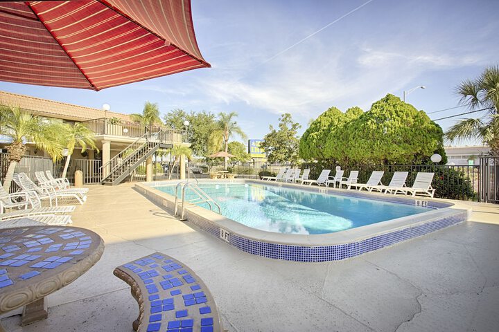 Pool 4 of 59