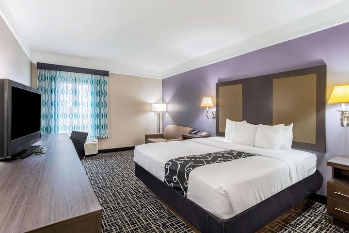 La Quinta Inn & Suites by Wyndham Fultondale Birmingham N