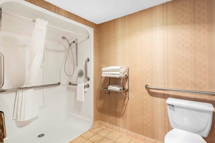 Room 13 of 26