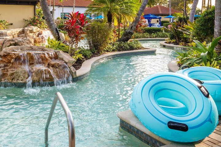Naples Bay Resort & Marina