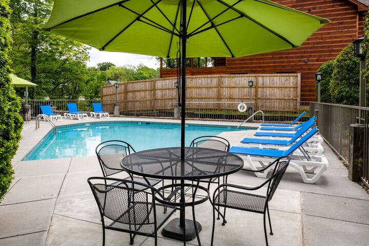 Twin Mountain Inn & Suites