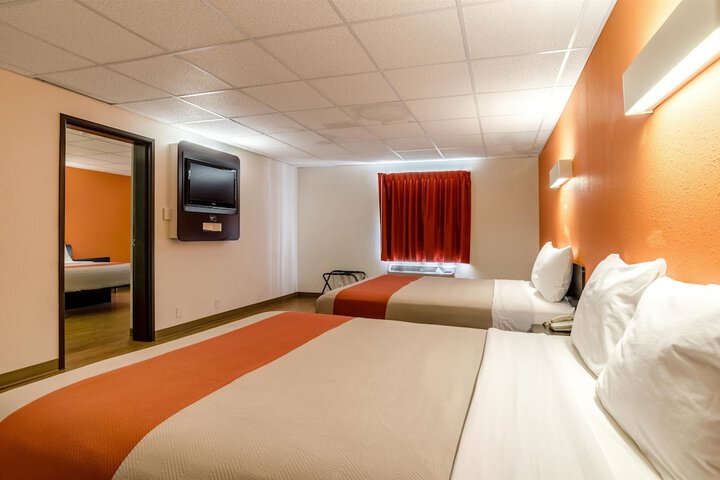Room 19 of 47