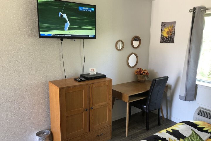 Room 131 of 158