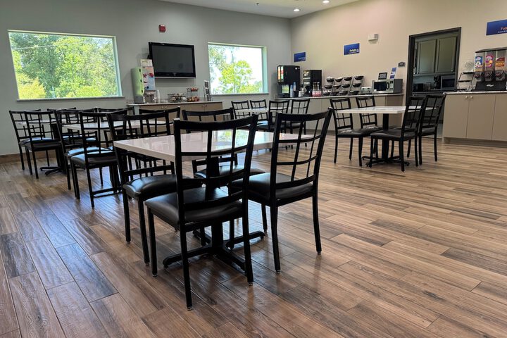 Best Western Cleveland Inn & Suites