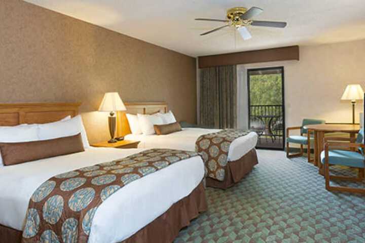 Room 28 of 61
