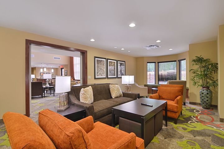 Staybridge Suites Tomball - Spring Area by IHG