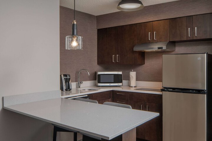 Sonesta ES Suites Fairfax Fair Lakes