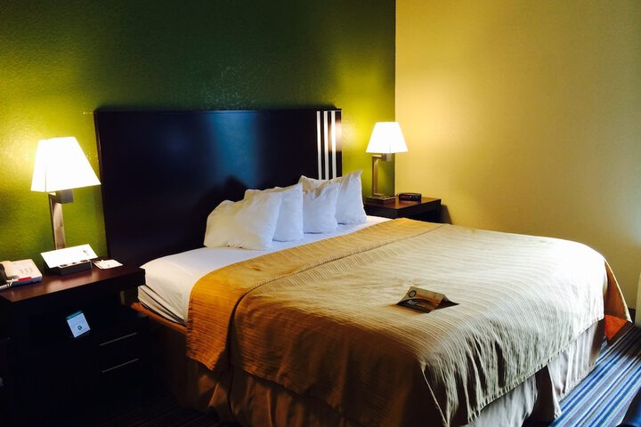 Room 42 of 57