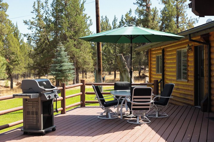 High-end Cabin 3BR 30min to Hoodoo Ski