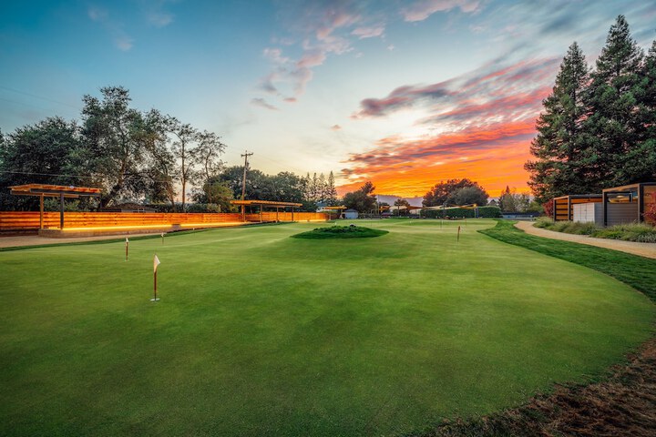 Golf 85 of 90