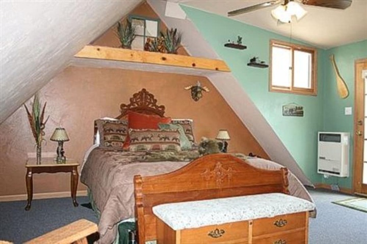 Room 4 of 56