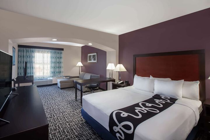 Room 34 of 46