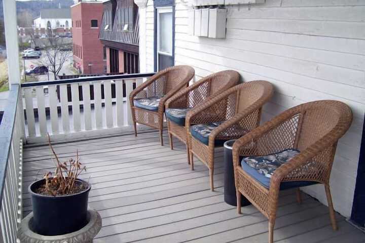 Thayers Inn