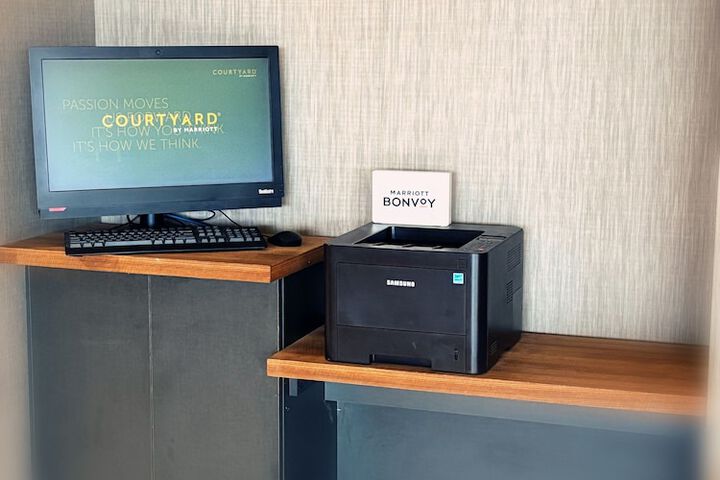 Courtyard by Marriott Rome